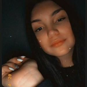 Meet your Posher, Mia